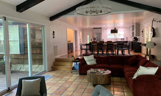 Scottsville House | Lakeside Family Retreat, NEW LISTING, Refunished red door barn, Dock Access