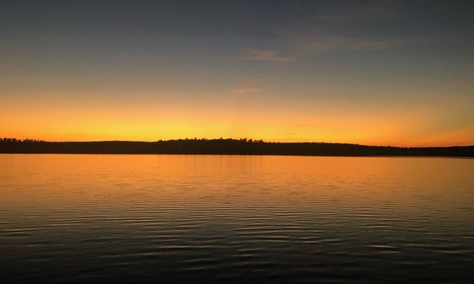 Chipley House | Lakeside Getaway
