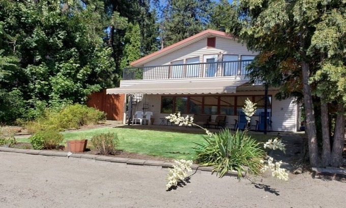 Twin Lakes House | Lakeside House with Private Sandy Beach, Stunning Views, Beach Toys, and Kayaks!
