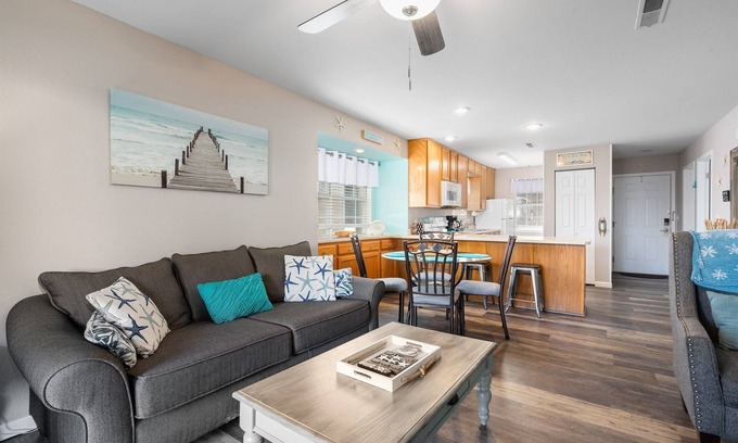 Indian Point Condo | Lakeside Laziness - 2BR | Lake, Deck, SDC, Trails