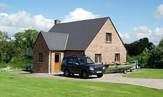 Enniskillen House | Lakeside Lodge Nestling on the Shores of Lower Lough Erne