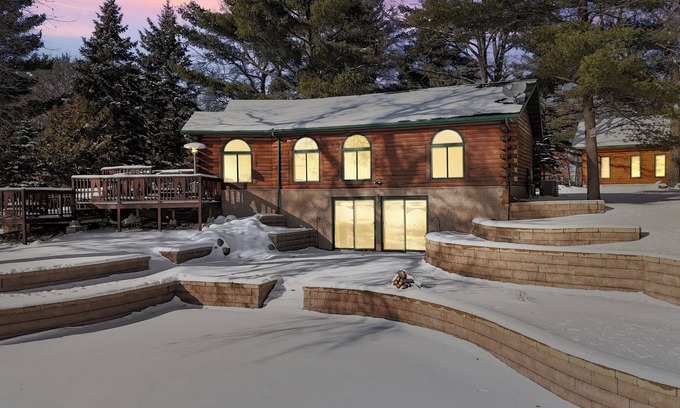 Baxter House | Lakeside Log Cabin w/Firepit, Dock, King Bed, Game Room, Scenic Relaxation