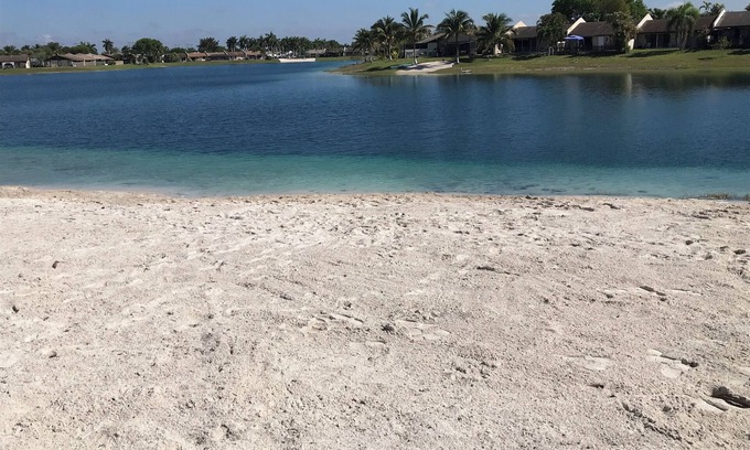 Ludlam House | Lakeside Miami #1 *Superior Comfort* close to everything Kendall