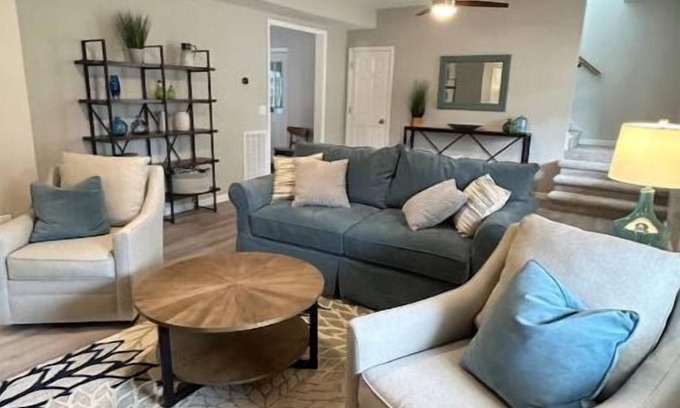 Lakeside House | Lakeside on Greenwood