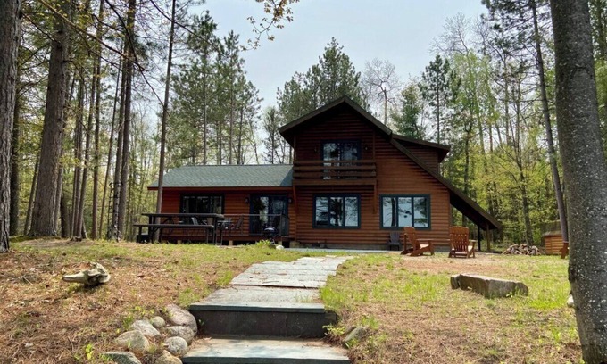 St Germain House | Lakeside Pines located on Pickerel Lake