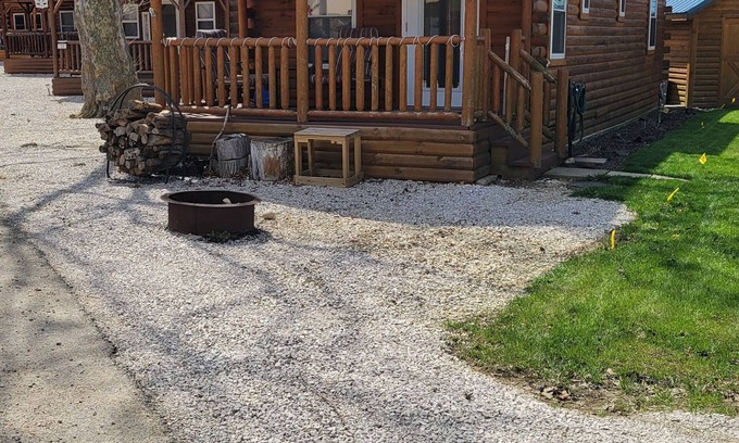 Ashtabula Cabin | Lakeside Retreat #13