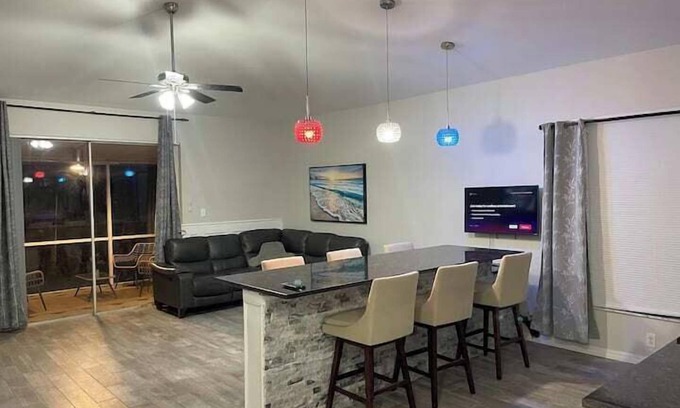 Sterling Ranch House | Lakeside Retreat in Brandon, FL – 3 Bedroom, 2 Bath Private Home