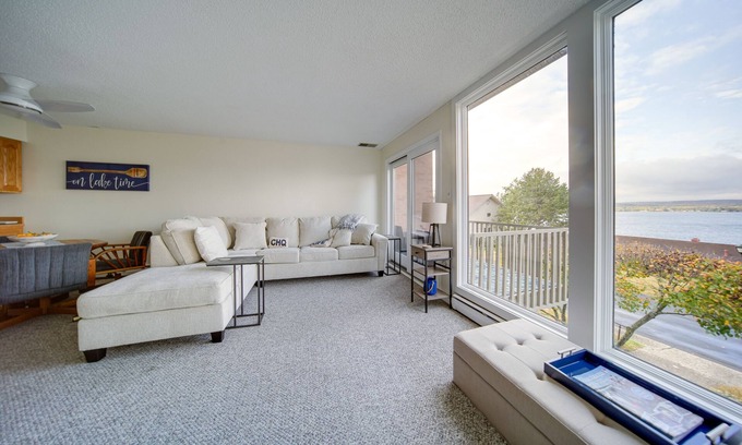Dewittville Condo | Lakeside Retreat in Dewittville w/Pool Access!
