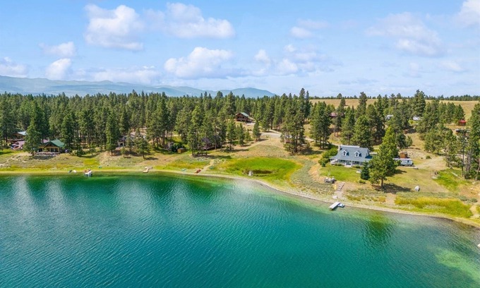 Eureka House | Lakeside Retreat in Eureka | 3 Bed, 2 Bath