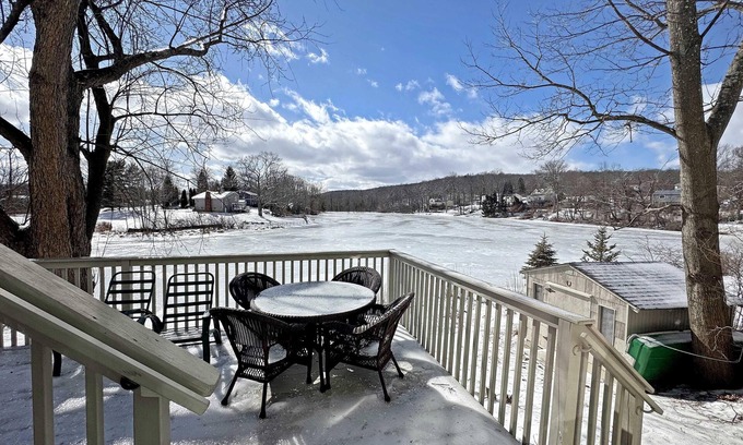Highland Lakes House | Lakeside Retreat in Highland Lakes, NJ – Near Wineries, Breweries and Hiking!