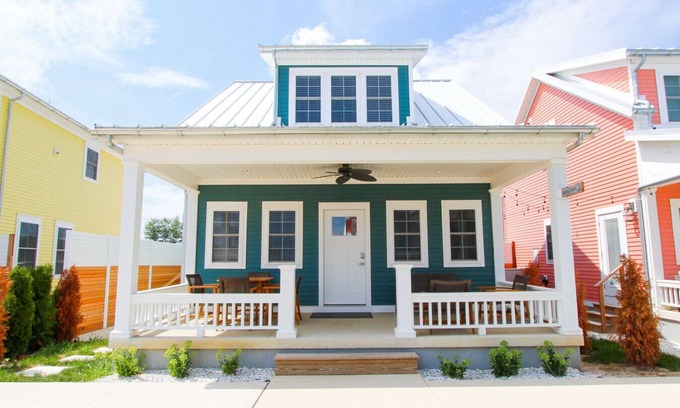 Celina House | Lakeside Serenity: 3 bed/2 bath Lakeside Cottage!