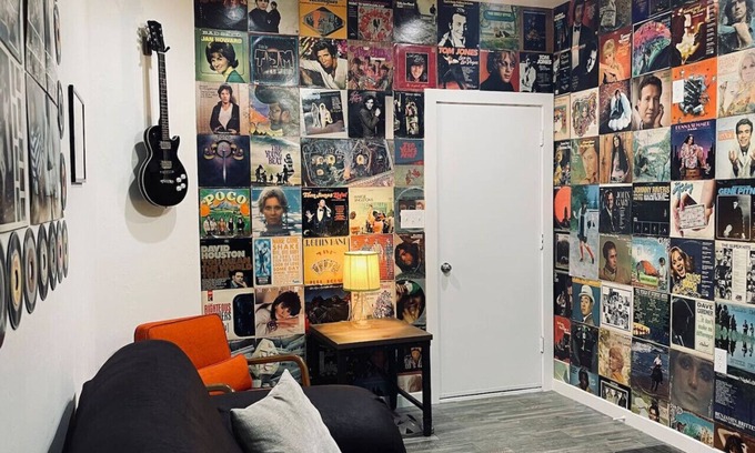 Eufaula Condo | Lakeside Vinyls & Vibes
