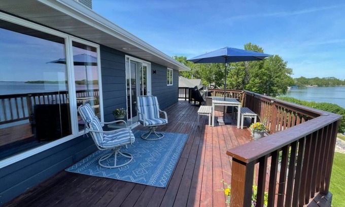 Watertown House | LakesideLux:Kayak|LilyPad|FamFriendly|RVHookup
