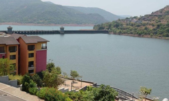 Lavasa Apartment | Lakeview 2-bedroom apartment with AC in Lavasa