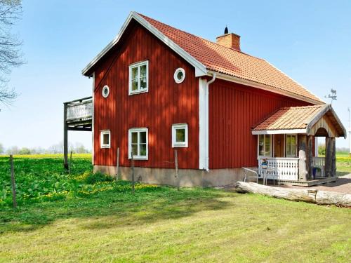 Granna House | Lakeview Cottage Retreat-By Traum
