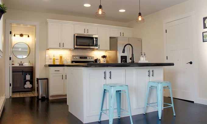 Pepin Apartment | Lakeview Creamery South