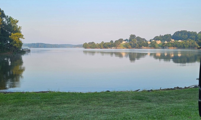 Eddyville House | LAKEVIEW LIVING @ LIGHTHOUSE BAY