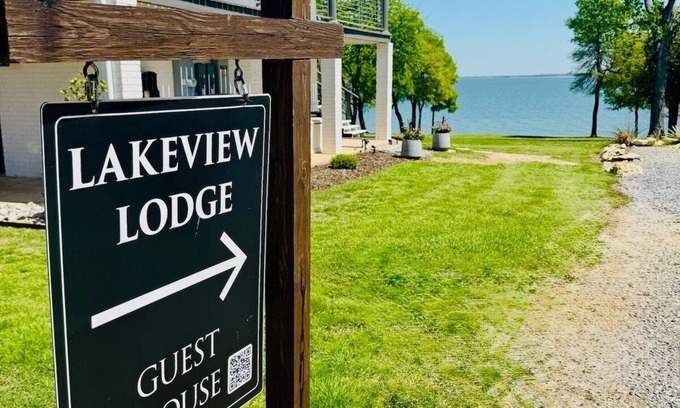 Pottsboro Condo | Lakeview Lodge- Beach Access
