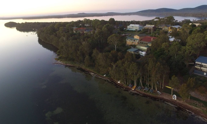 Green Point Cottage | Lakeview Lodge, Between the ocean & the lake