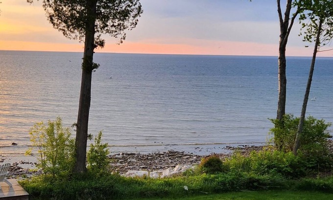Sister Bay Apartment | Lakeview Lodge - Lake Michigan