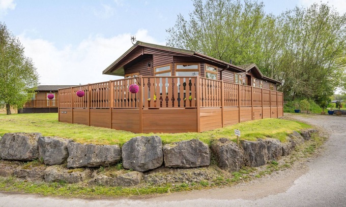 South Lakeland Leisure Village Cottage | LAKEVIEW LODGE, pet friendly in South Lakeland Leisure Village