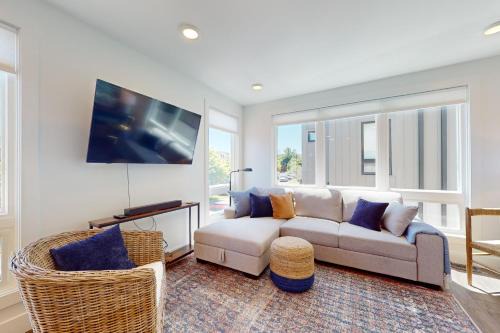 Traverse City Apartment | Lakeview Loft TC