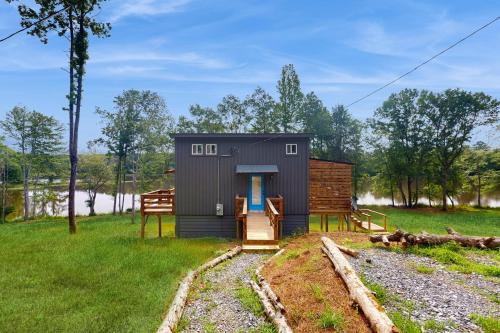 Cedar Bluff House | Lakeview Oasis
