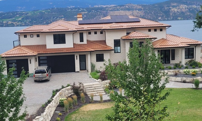 Central Okanagan Villa | Lakeview Paradise Tranquil getaway in Kelowna to relax at our 2 bedroom suite.