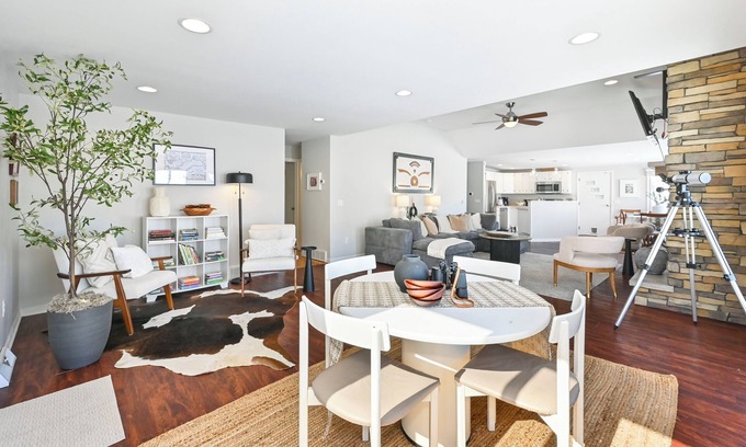Princeton House | Lakeview Retreat with Fireplace