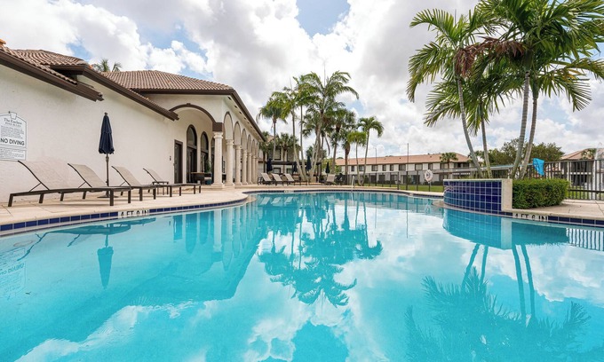 Delray Beach House | Lakeview Townhome Delray Beach