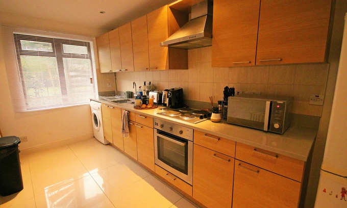 Calder Bridge House | Lakewest · Luxury 3 Bed Hse Close to Beach Free WiFi Netflix