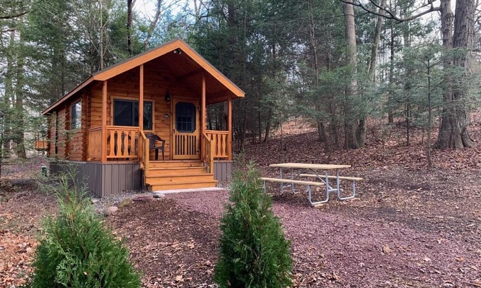 Grier City-Park Crest House | Lakewood Park Campground - Luxury Cabin