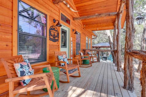 Canyon Lake House | Lakewood Secret Cabin about 4 Mi to The Lake!