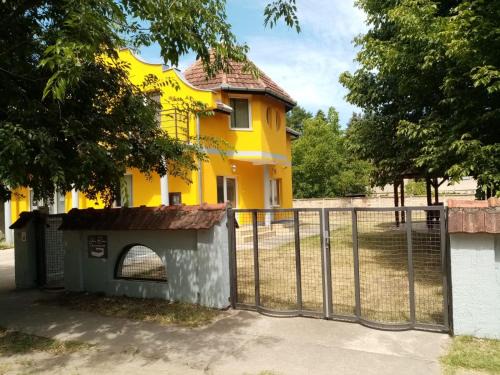 Palic Apartment | Lale's Room