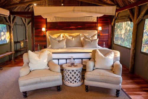 Grahamstown Cabin | Lalibela Game Reserve Tree Tops Safari Lodge