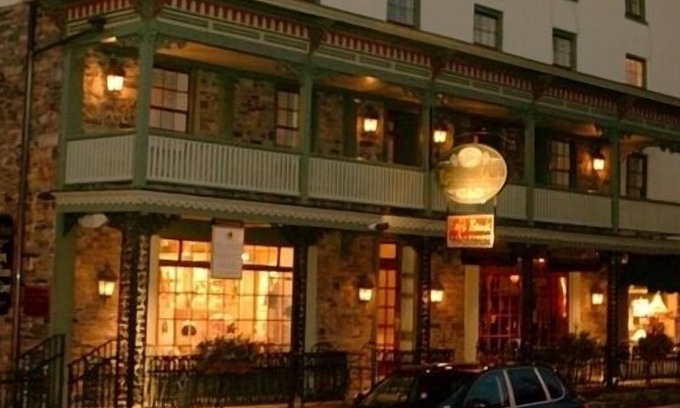 Lambertville Hotel | Lambertville House