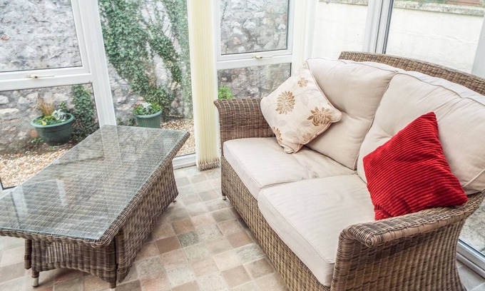 Cheddar Cottage | Lamora
