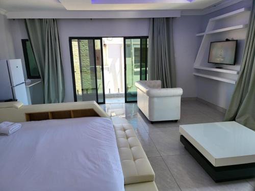 Germiston Apartment | Lamour Guest House