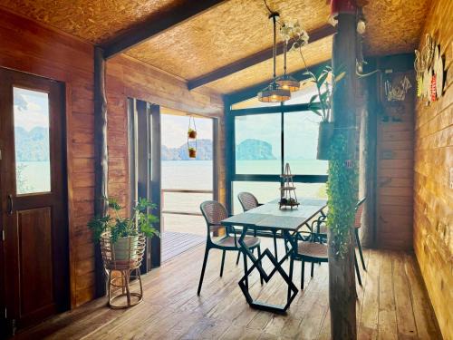Ko Lanta House | Lan Lay Beach House