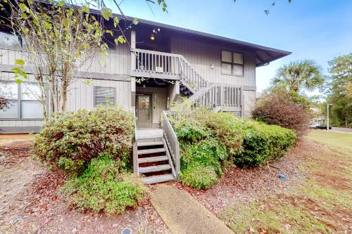 Diamondhead Apartment | Lanai Village #181