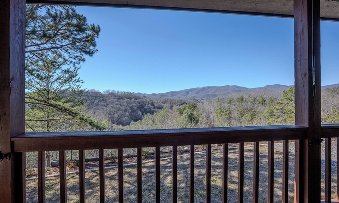 Marble Cabin | Land's End - Marble NC