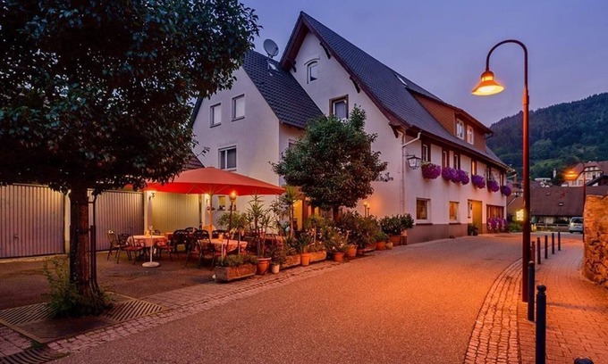 Forbach Bed & Breakfast | landgasthaus waldhorn