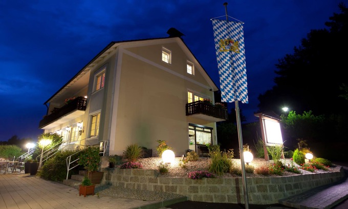Vohenstrauss Hotel | Landgasthof Am Sonnenhang