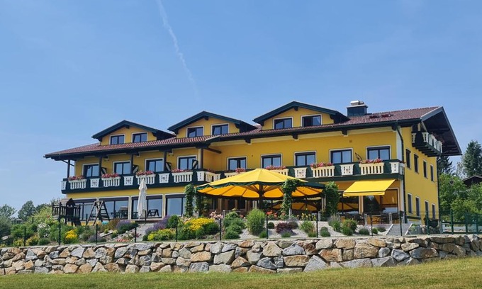 Tarsdorf Hotel | Landgasthof Entenwirt Tarsdorf