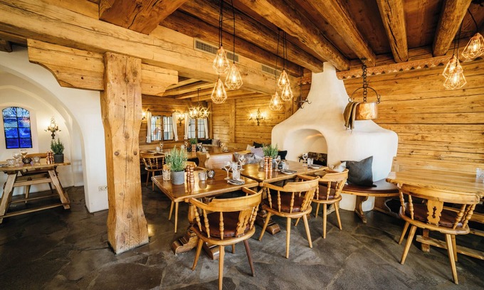Neuhof an der Zenn Hotel | Landgasthof Hotel Riesengebirge