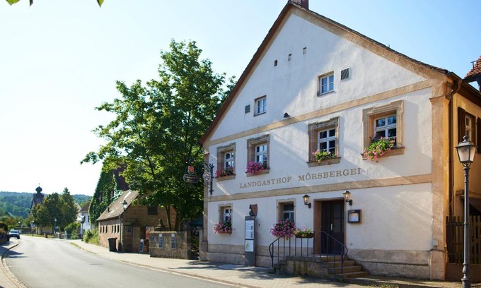 Bubenreuth Hotel | Landgasthof Mörsbergei