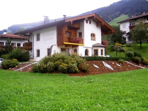 Ramsau im Zillertal Apartment | Landhaus Barbara