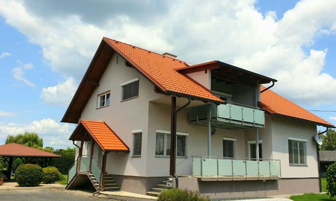 Halbenrain House | Landhaus List