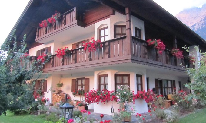 Mittenwald Apartment | Landhaus Sailer