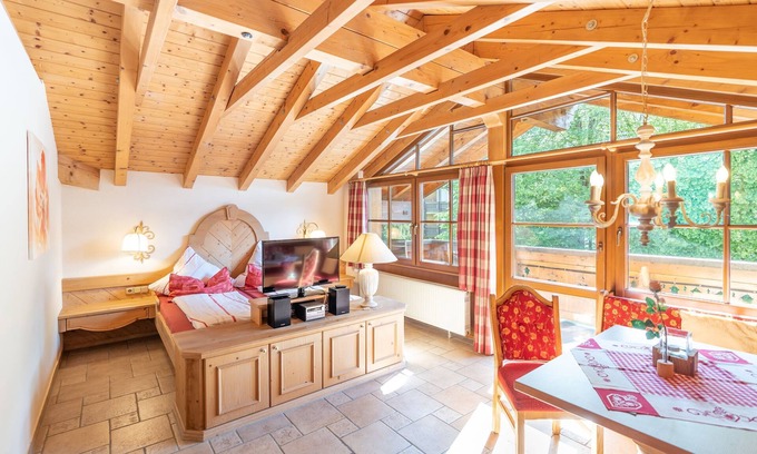 Bad Hindelang Apartment | Landhaus Schenk/Giebelhaus